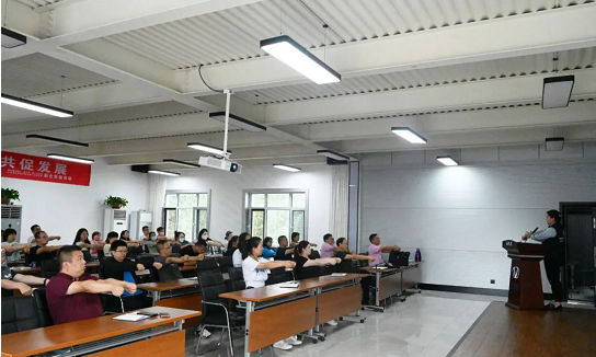 sunbet申搏举办安全健康教育知识讲座​