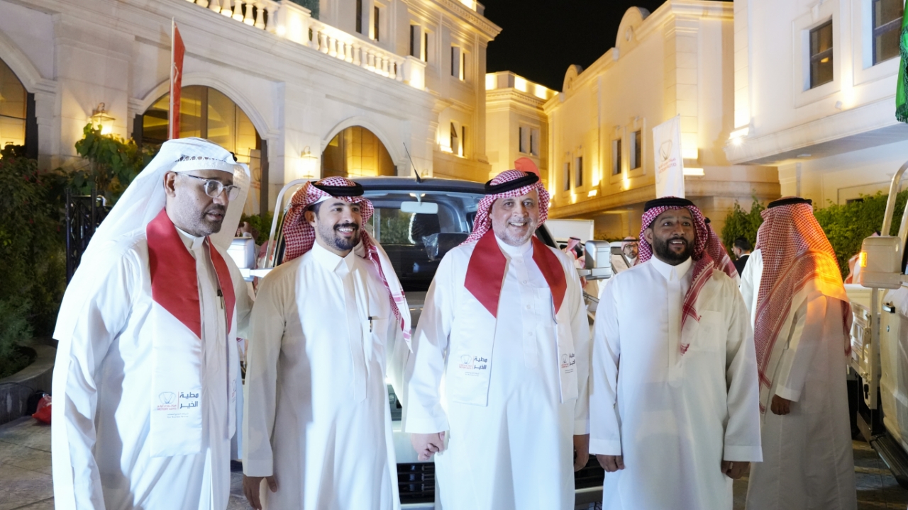 石油之国遇上柴油猛兽：成功汽车角马沙特版全球首发