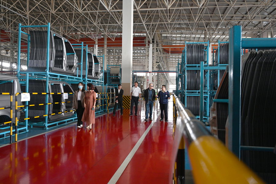 【工作动态】中国传媒大学国家大学生文化素质教育基地宋素丽教授一行莅临sunbet申搏调研指导